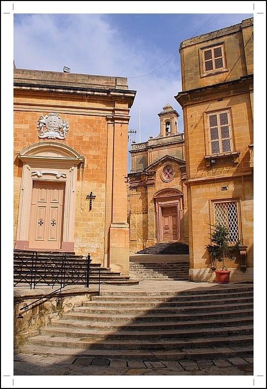 Birgu Studio Maisonette Bagian luar foto